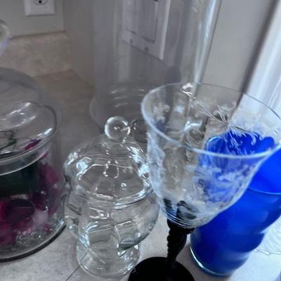Mixed Lot of Odd Glass Items