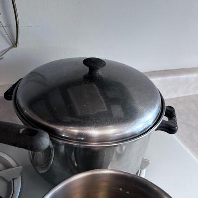 Cook Ware: Sauce Pans, Stock Pot and Fry Pants, Extra lid etc. 