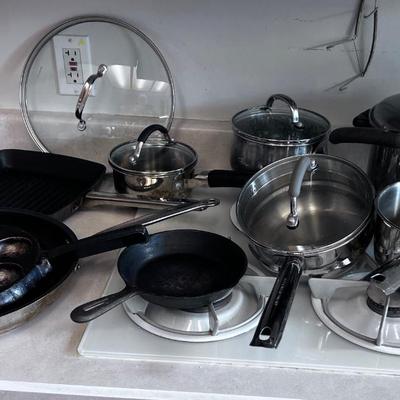 Cook Ware: Sauce Pans, Stock Pot and Fry Pants, Extra lid etc. 