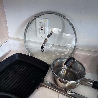 Cook Ware: Sauce Pans, Stock Pot and Fry Pants, Extra lid etc. 