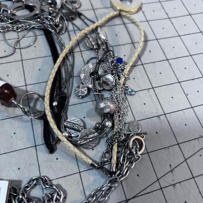 Mixed Lot of Jewelry