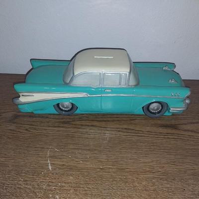 '57 CHEVY CERAMIC COIN BANK & 18 BLANK CARDS W/ENVELOPES