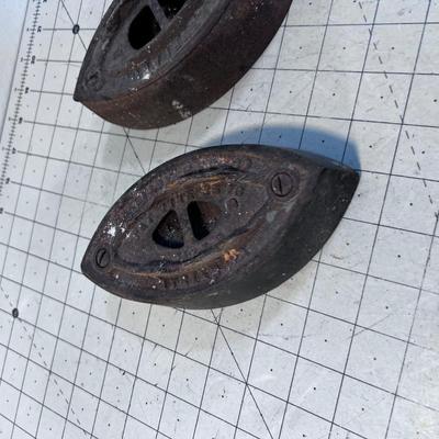 2 Cast IRONS No handles