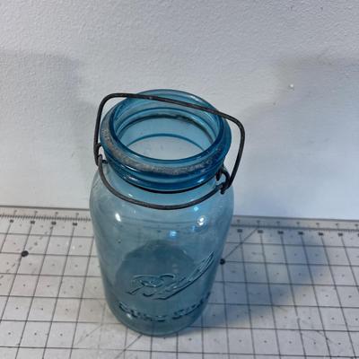 BALL BLUE "Sure Seal" Jar 