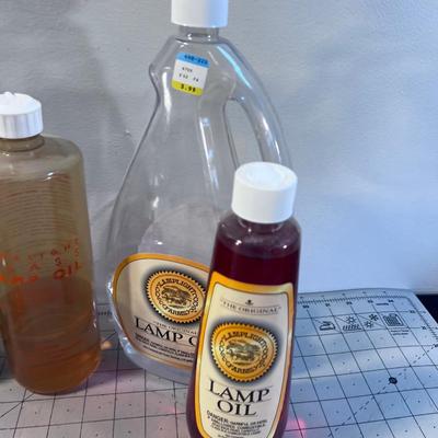 Lamp Oil NEW 5 Bottles and 1 Emergency Candle   