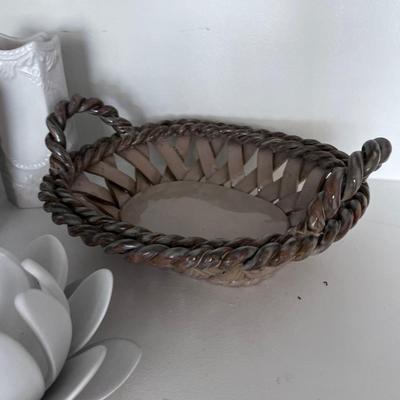 Ceramic Lot: Bowls, Vase and Planters 