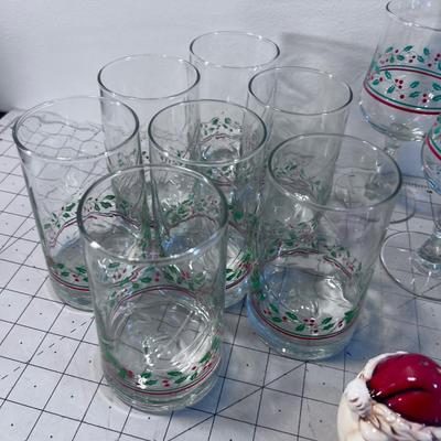 Christmas Glasses and MUGS 