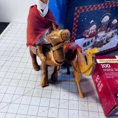 Christmas Item Carolers, Snowmen etc.
