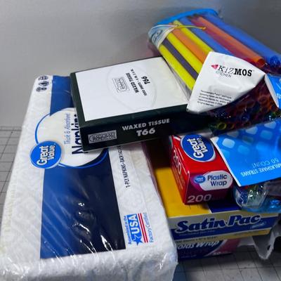 NEW Kitchen Paper & plastic Products
