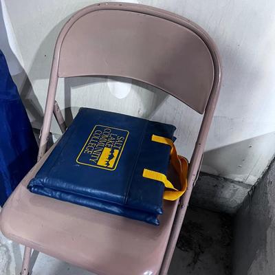 Folding Chair and a Stadium Cushion (3 pieces) 