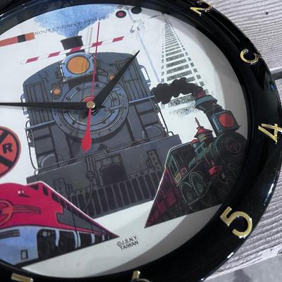 Train Clock - makes train sounds on the hour