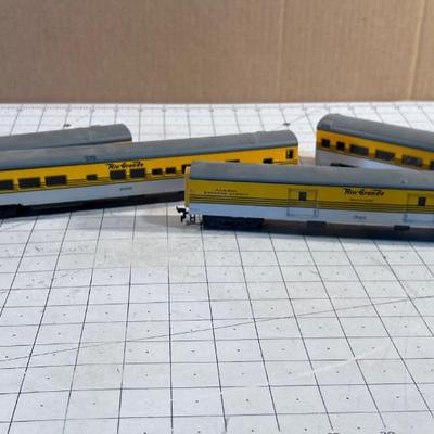 HO Scale Rio Grand Cars Passenger Train Cars 4