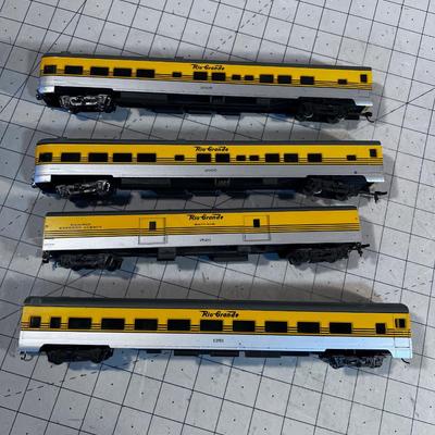 HO Scale Rio Grand Cars Passenger Train Cars 4
