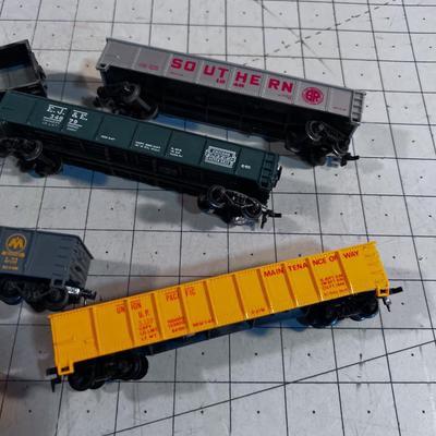 6 Gondola Cars - Various Names