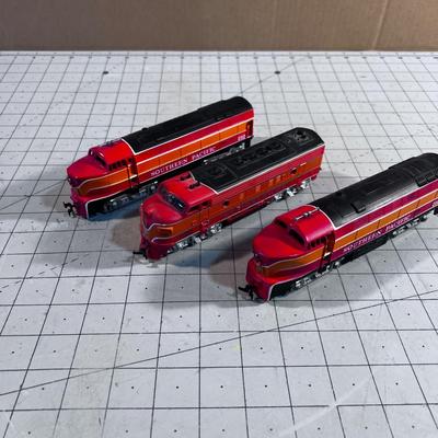 Southern Pacific Streamline Engines (3)