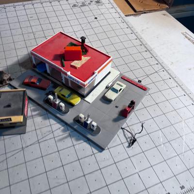 Service Station for HO Scale Scene 