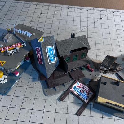 Service Station for HO Scale Scene 