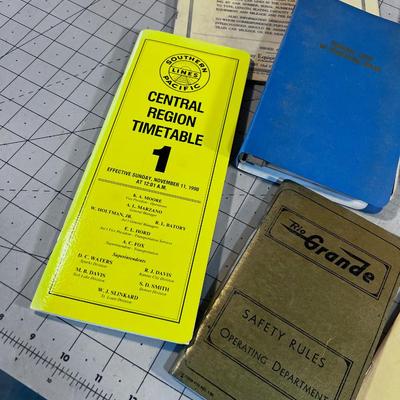 REAL Railroad Manuals and Timetables