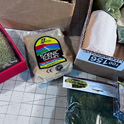 Model Railroad Scenery Items 