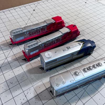 4 Santa Fe Engines 
