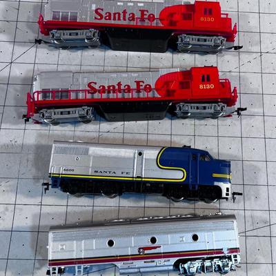 4 Santa Fe Engines 