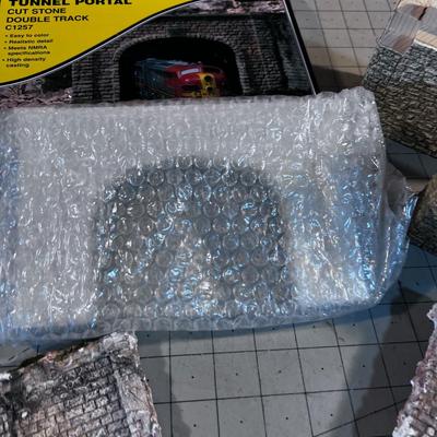 Bridge Tunnel Scenery Pieces