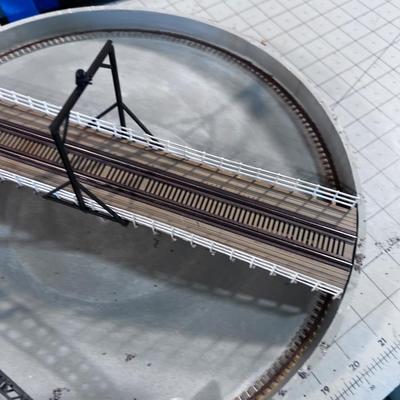 Ho Scale Turn Table and Round House