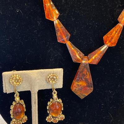 Amber color necklace and clip ons