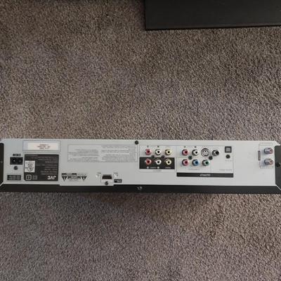 VIZIO 32" TV WITH REMOTE AND JVC COMB0 DVD/VHS PLAYER