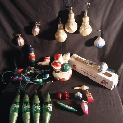 VERY NICE VINTAGE CHRISTMAS ITEMS