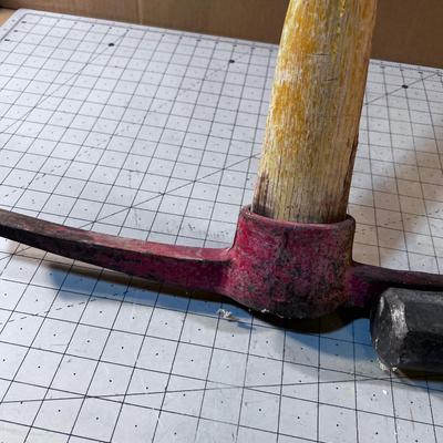 8 Pound Sledge and Pick