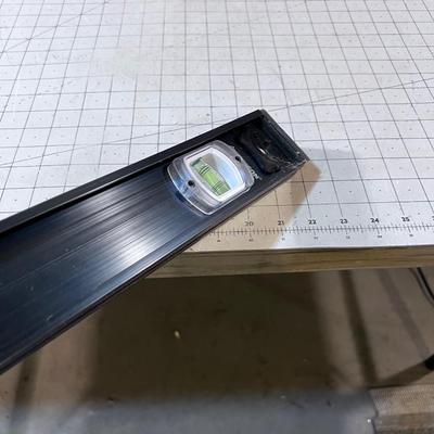 SWANSON 7 foot Magnetic Level