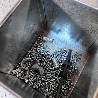 Metal Parts Tote with Self Tapping Screws