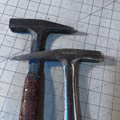 2 Rock Hammers 
