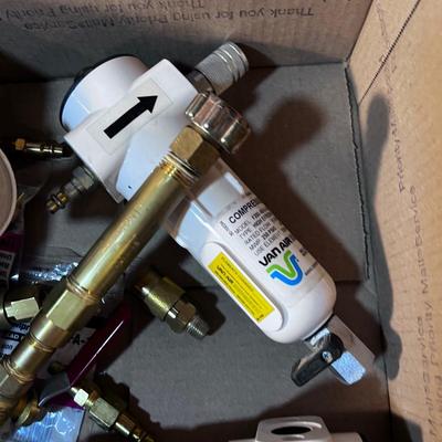 Filters and Chucks, Pressure Regulator 