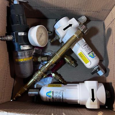 Filters and Chucks, Pressure Regulator 