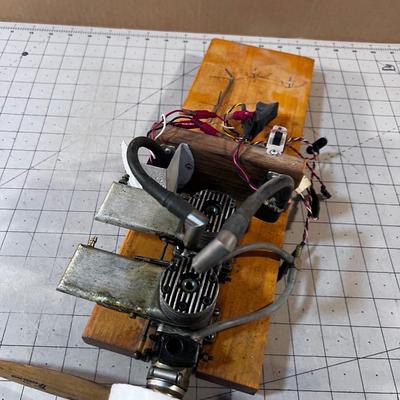2 Cylinder RC Engine Propeller with not turn. 