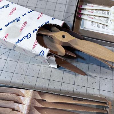 Several Boxes of NEW Top Flight Propellers 