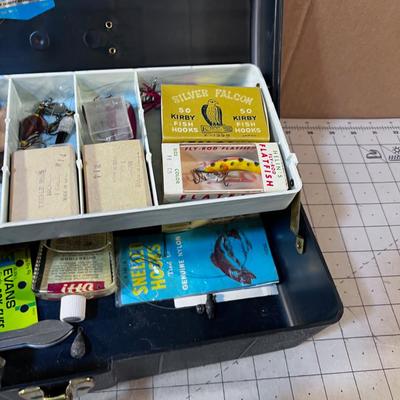 2 Fishing Tackle with 2 Reels 