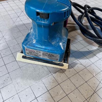 Makita Palm Sander 