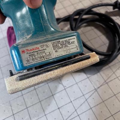 Makita Palm Sander 