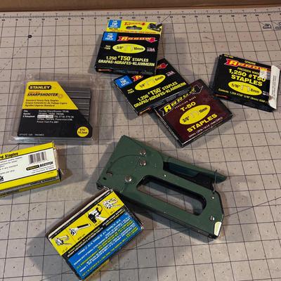 Staple Gun with Lots of Staples 
