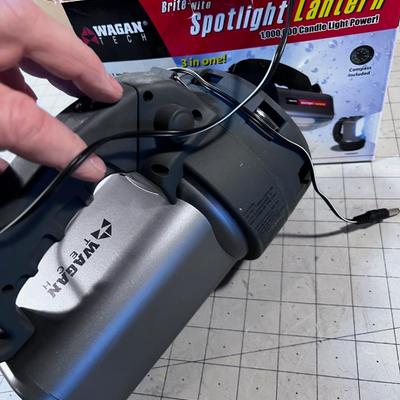 Spot Light Lantern with RE-chargeable Battery