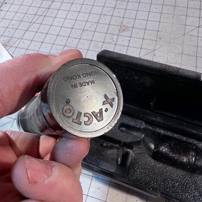 Exacto Battery Drill With Case
