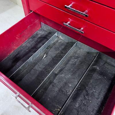 RED Cornwell Rolling Tool Box