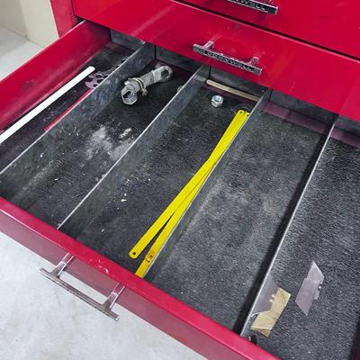 RED Cornwell Rolling Tool Box
