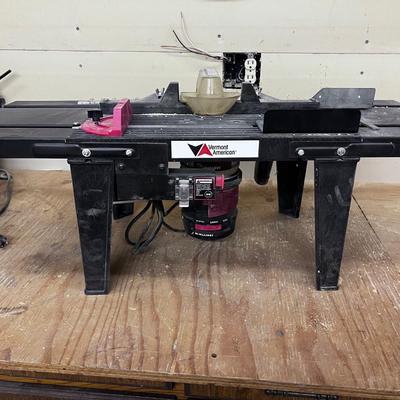 Craftsman Router with Router Table