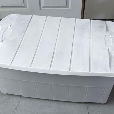 Large Storage Tub with White Lid