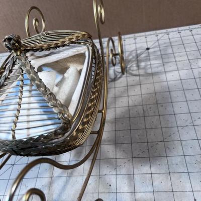 Wire Planter with Ceramic Insert Cinderella Carriage