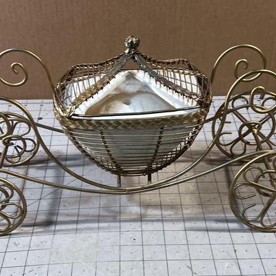 Wire Planter with Ceramic Insert Cinderella Carriage